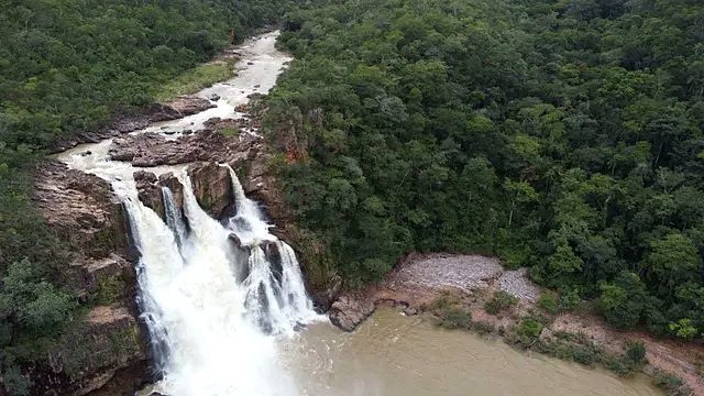 Fazenda de 1.210 Hectares com potencial agropecuário e turístico - foto 5